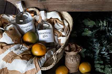  Riverina Gin bringing people together and creating an experience 